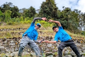Cusco: 4 päivän vaellus Machu Picchulla Inka Traililla ja Panoramic Train -juna