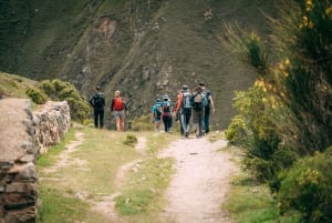 Cusco: 4 päivän vaellus Machu Picchulla Inka Traililla ja Panoramic Train -juna