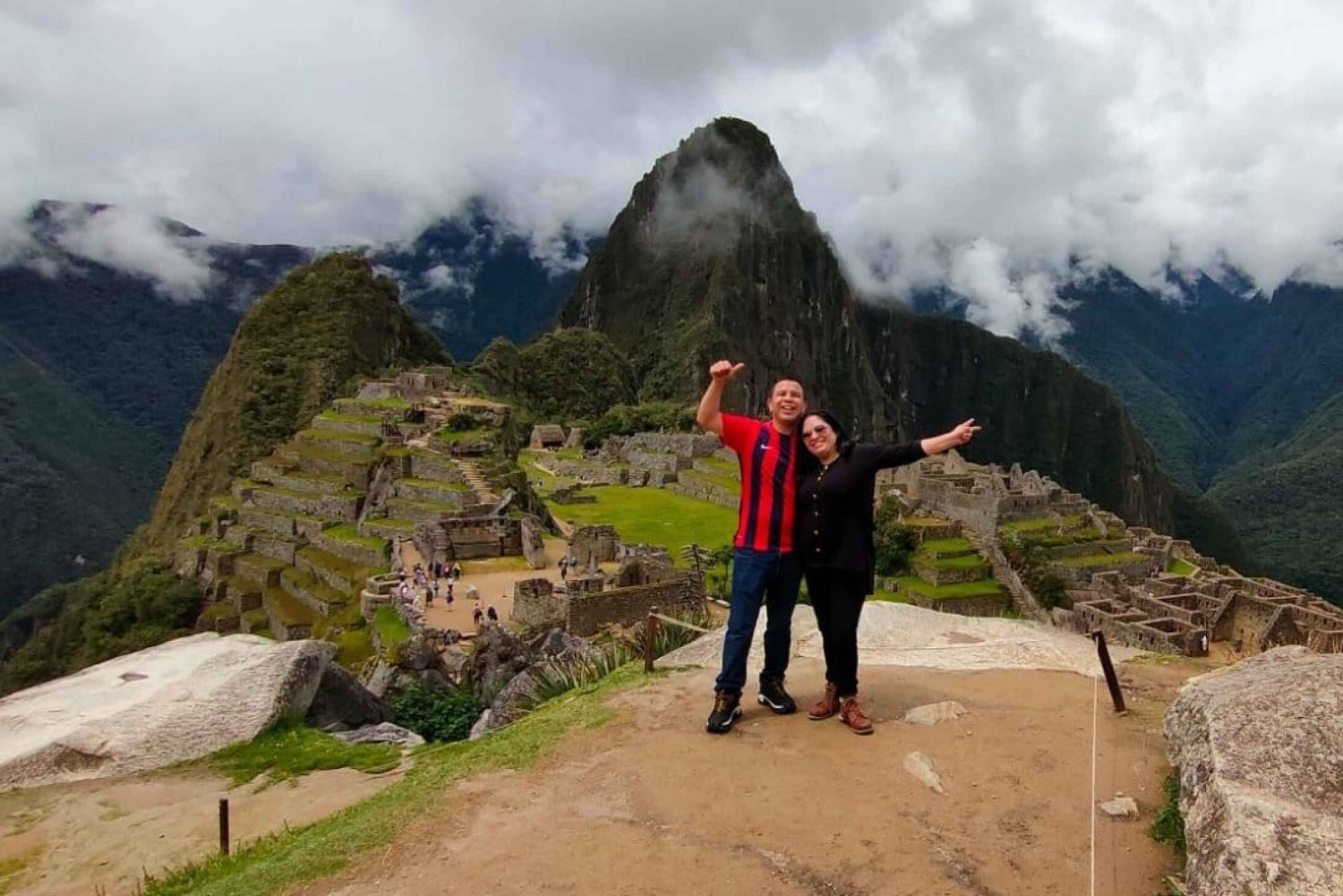 Cusco: Machu Picchu Day Trip with Train + Entrance ticket