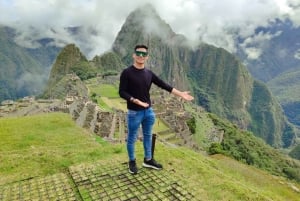 CUSCO: MACHUPICCHU TOURS 2 DAYS, ONE NIGHT