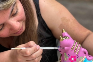 Cusco: Bemale dein eigenes Kunsthandwerk | Torito de Pucará | Anden-Lama