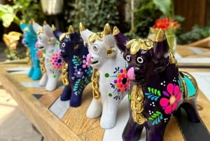 Cusco: Bemale dein eigenes Kunsthandwerk | Torito de Pucará | Anden-Lama