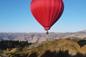 Cusco: Paseo en Globo con Desayuno y Champagne