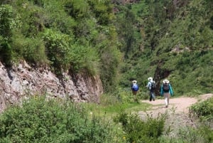 Cusco: wodospad Perolniyoc, Raqaypata i wędrówka do Ñaupa Iglesia