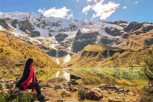 Cusco: Premium ekovandring till Humantay-sjön och lokal frukost
