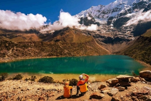 Cusco: Premium ekovandring till Humantay-sjön och lokal frukost