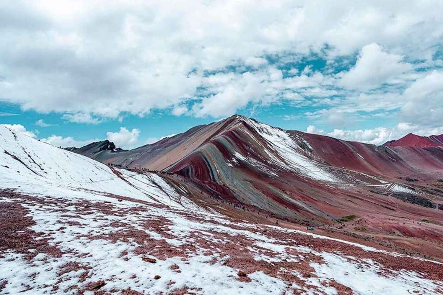 クスコ：色鮮やかなヴィニクンカ山へのプライベートATVツアー