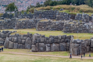Cusco: Private City Tour and Saksaywaman Visit with Transfer