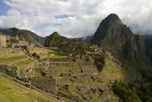 Cusco: Private Full-Day Tour of Machu Picchu with a Local