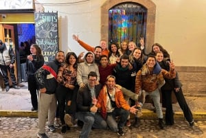 Cuzco: Pub Crawl con acceso sin colas y bebidas