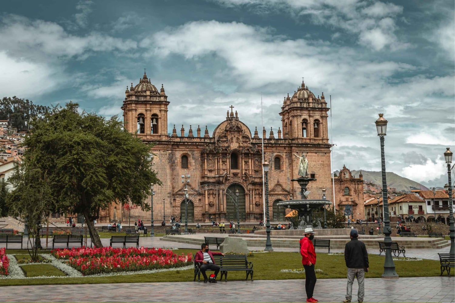 Cusco: Quelccaya Glacier Guided Hike with Meals