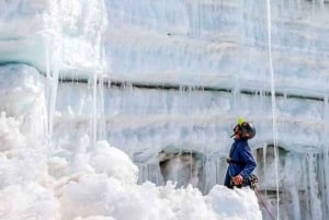 Cusco: Quelccaya Glacier Guided Hike with Meals