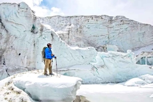 Cusco: Quelccaya Glacier Guided Hike with Meals