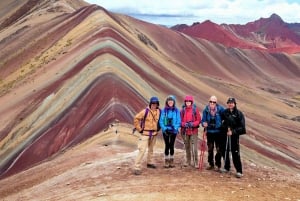 Cusco: Rainbow Mountain & Red Valley Full Day Trip with Meal
