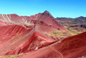 Cusco: Rainbow Mountain & Red Valley Full Day Trip with Meal