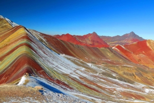 Cusco: Montanha Arco-Íris e Vale Vermelho com Guia e Refeições