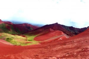 Cuscosta: ATV-ajelu Rainbow Mountainille + Red Valley, ateriat sisältyvät hintaan