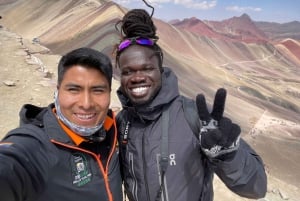 Cusco : excursion d'une journée à la montagne arc-en-ciel et à la vallée rouge (facultatif)