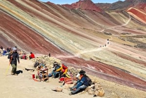 Cusco: Regnbuebjerget og Røde Dal 1-dags guidet tur med frokost