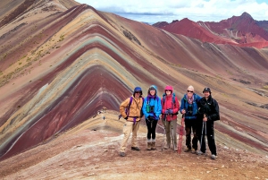 Cusco: Wycieczka 1-dniowa Rainbow Mountain i Red Valley z posiłkami