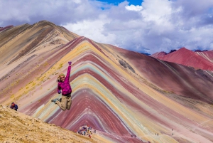 Cusco: Wycieczka 1-dniowa Rainbow Mountain i Red Valley z posiłkami