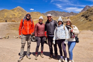 Cuzco: tour de 1 día a la montaña Arcoíris con comidas