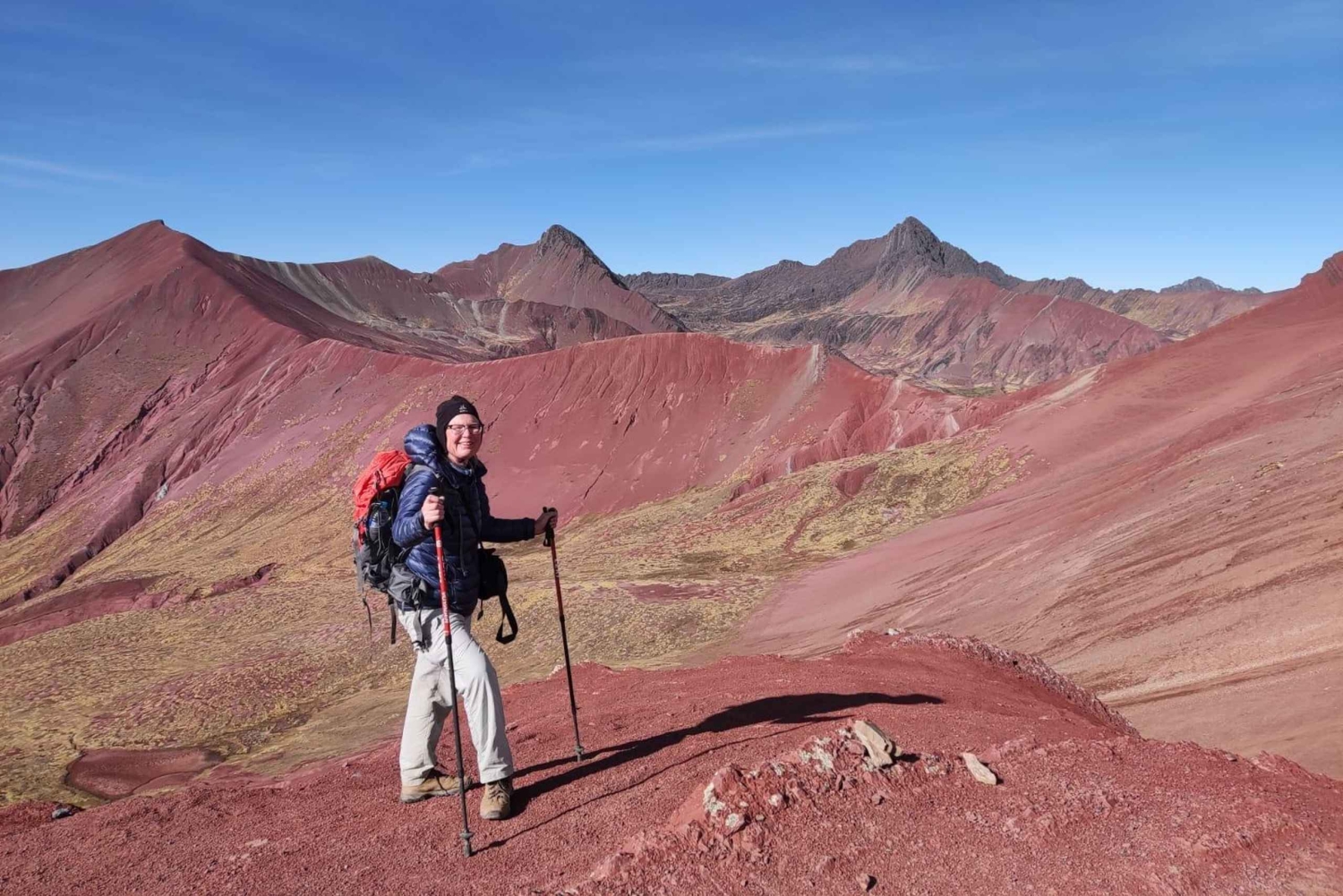 Cusco: Rainbow Mountain & Red Valley Hike with Pisco Class