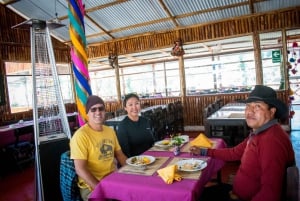 Cusco: Tour zum Regenbogenberg und Wanderung durch das Rote Tal (optional)