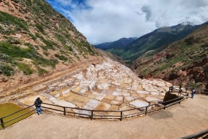 Cusco: Pyhä laakso ja kuljetus Ollantaytamboon