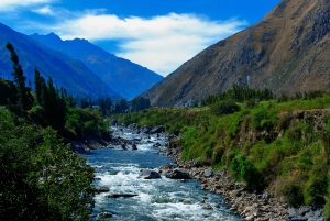 Cusco: Sacred Valley Pumamarca Trek with Lunch