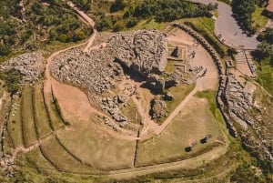 Cusco: Sacsayhuamán, Qenqo, & Puka Pukara Tour with Picnic