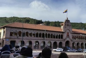 Cuzco: Tour turístico de la ciudad en autobús descapotable