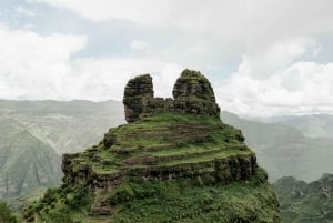 Cusco: Geführte Wanderung zur Inka-Festung Waqrapukara mit Mittagessen