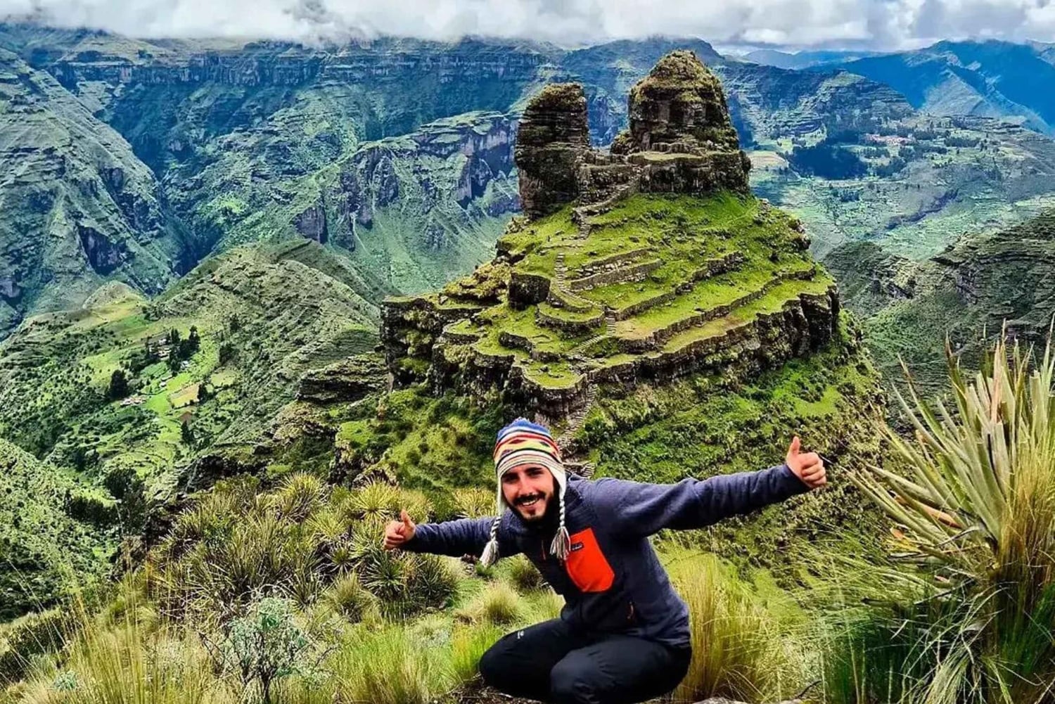 Cusco: Waqrapukara Trek with Breakfast and Lunch