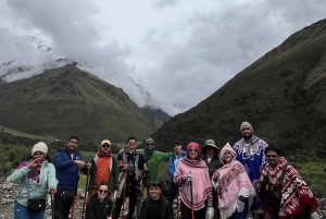 Cusco5-d: RainbowMountain, Humantaylake&Machu Picchu |All in