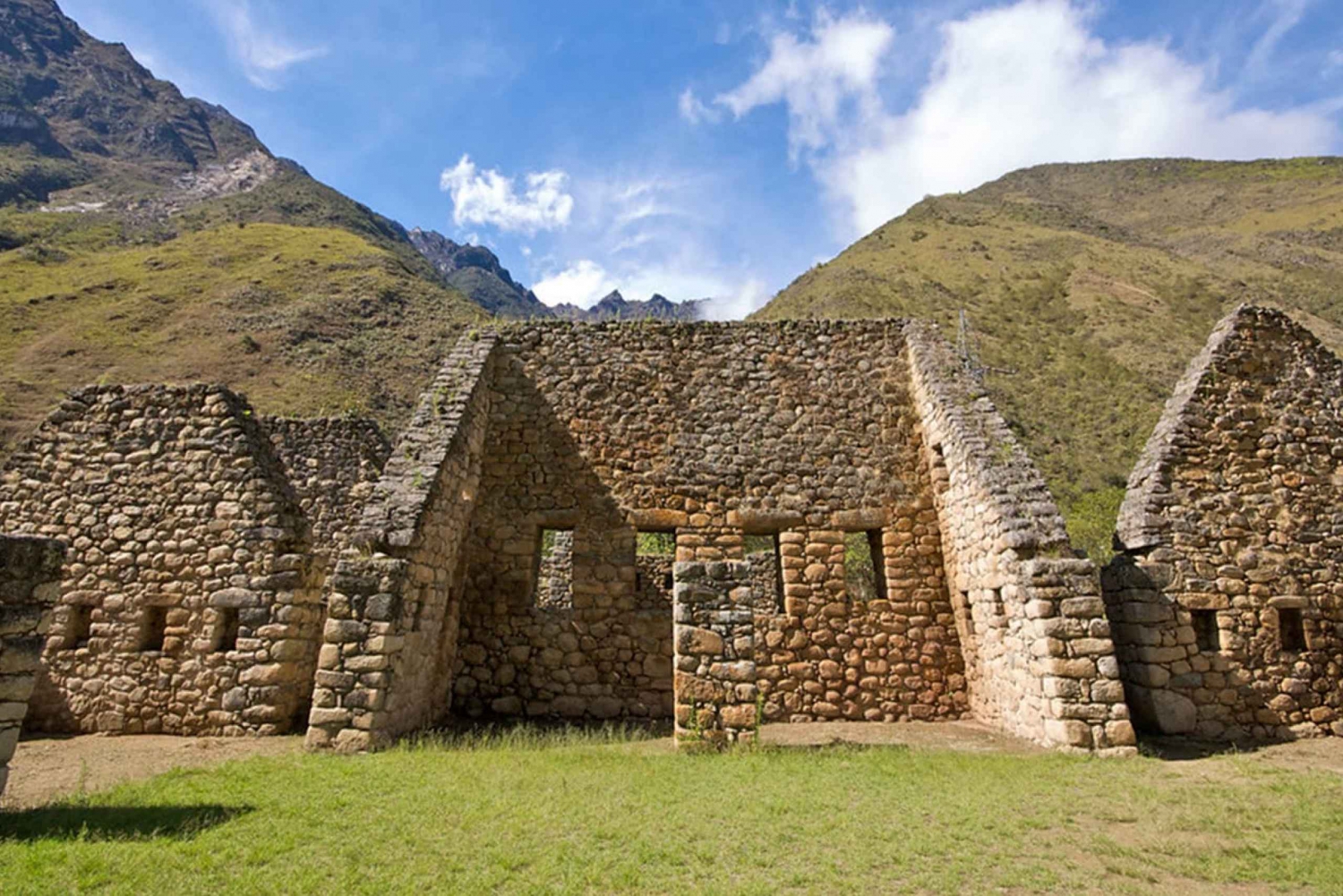Desde Cusco: Tour Valle Sagrado y Camino Inca corto 4D/3N