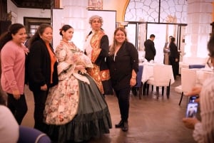 Cena con spettacolo folcloristico al ristorante Casa Tambo