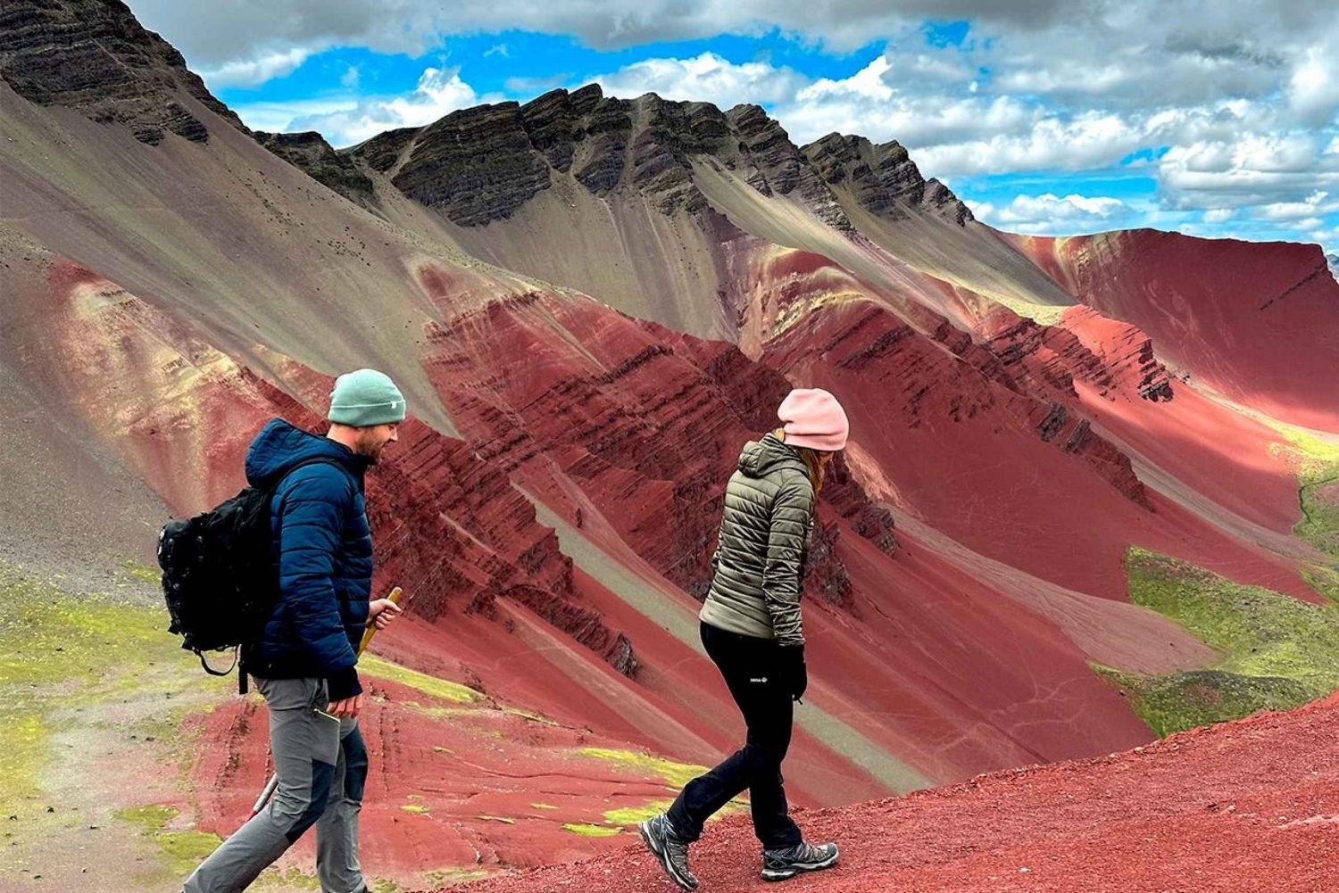 Excursies in de Valle rojo en de Montaña de Arcoiris