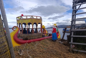 Floating Islands of Los Uros: Guided Tour, Culture and Tradition.