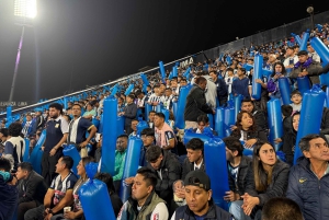 Fußball in Lima: Besuch des örtlichen Stadions.