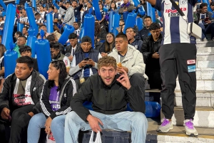 Fußball in Lima: Besuch des örtlichen Stadions.