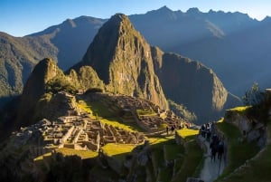 From Aguas Calientes: Machu Picchu Ticket & Guided Tour