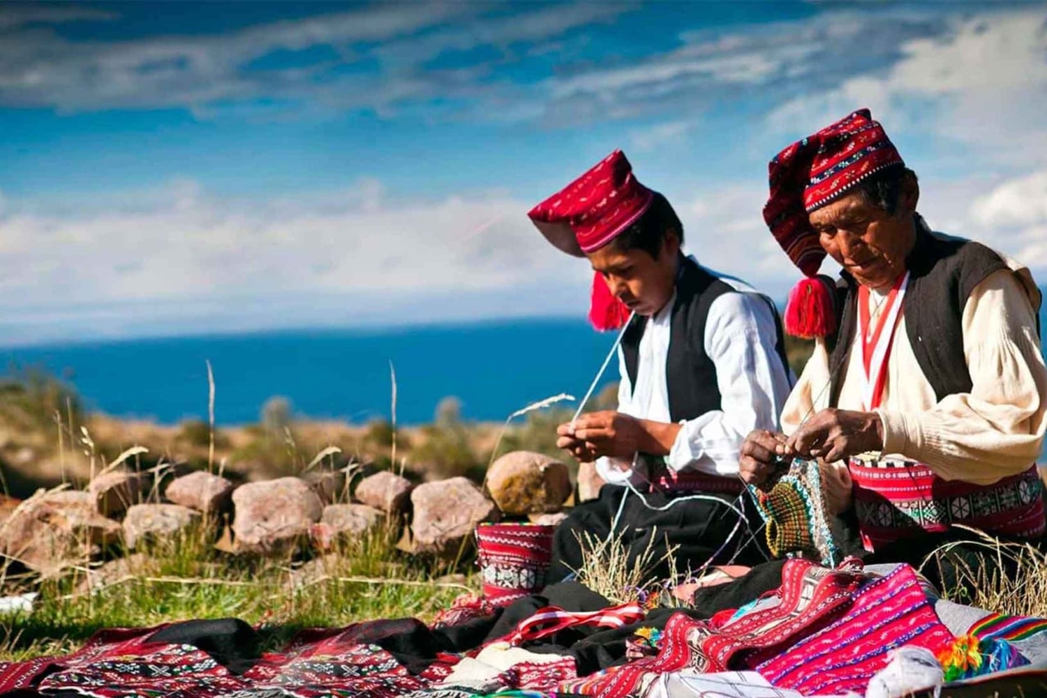 From Arequipa: Bus to Puno and Uros-Taquile Day Tour