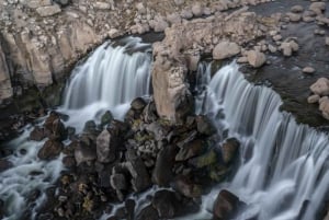 De Arequipa: Estrada para a Cachoeira de Pillones