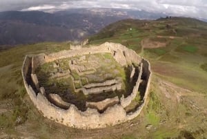 Von Cajamarca: Markahuamachuco, das 'Machu Picchu des Nordens'.