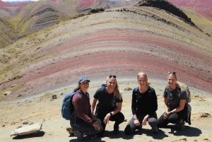 From Cusco: 1-Day Excursion to Palccoyo Mountain and Meals