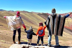 From Cusco: 1-Day Excursion to Palccoyo Mountain and Meals