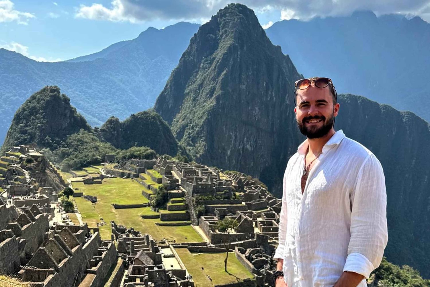 Cuscosta: 2 päivän opastettu retki Machu Picchulle kuljetuksineen