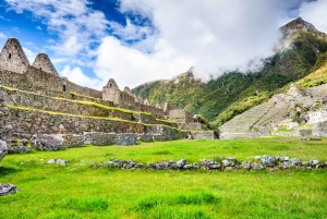 From Cusco: 6-Day Tour Machu Picchu, Puno, and Lake Titicaca