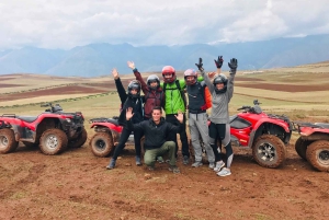 クスコ発：ATV によるワイポ ラグーンとマラス塩鉱山のツアー。